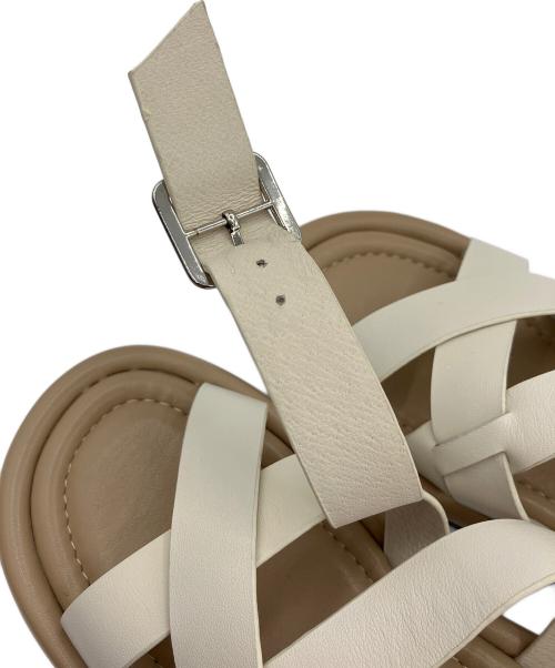 STACCATO（スタッカート）STACCATO (スタッカート) グラディエータースマッシュサンダル ベージュ サイズ:24cmの古着・服飾アイテム