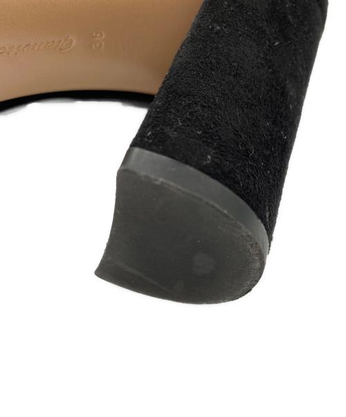 Gianvito Rossi（ジャンヴィト ロッシ）Gianvito Rossi (ジャンヴィト・ロッシ) スウェードパンプス ブラック サイズ:36の古着・服飾アイテム