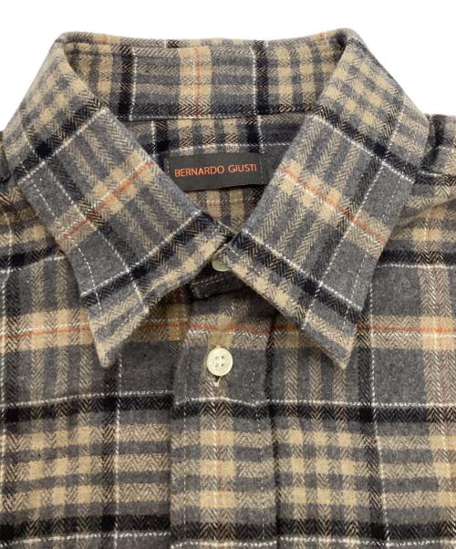 BERNARDO GIUSTI（ベルナルドジュスティ）BERNARDO GIUSTI (ベルナルドジュスティ) BEAMS F (ビームスエフ) ネル タータンチェック レギュラーカラーシャツ グレー サイズ:Ｍの古着・服飾アイテム