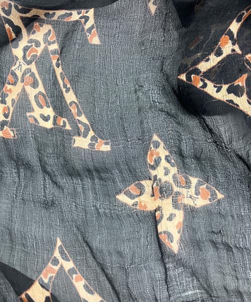 LOUIS VUITTON（ルイ ヴィトン）LOUIS VUITTON (ルイ ヴィトン) エトール エンヴィーLV ワイルドアットハート ストール ブラックの古着・服飾アイテム