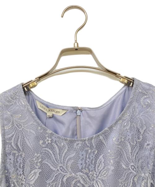 LAURA ASHLEY（ローラ アシュレイ）LAURA ASHLEY (ローラ アシュレイ) 総レースノースリーブワンピース スカイブルー サイズ:7の古着・服飾アイテム