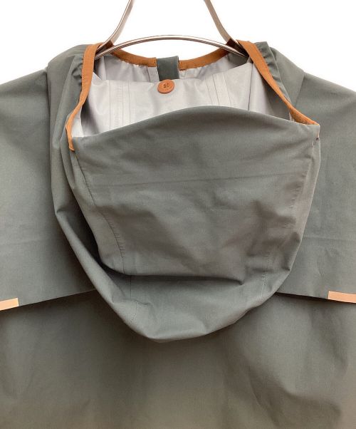 LOEWE（ロエベ）LOEWE (ロエベ) on (オン) Waterproof Anorak(ウォータープルーフアノラック) カーキ サイズ:Sの古着・服飾アイテム
