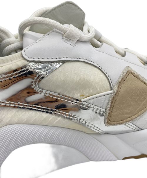 PHILIPPE MODEL（フィリップ モデル）PHILIPPE MODEL (フィリップ モデル) スニーカー ホワイト サイズ:EU40の古着・服飾アイテム