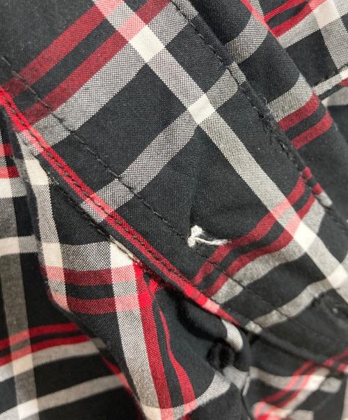 UNDERCOVER（アンダーカバー）UNDERCOVER (アンダーカバー) フードフレアシャツ ブラック×レッド サイズ:1の古着・服飾アイテム