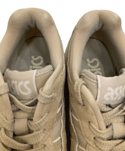 asics（アシックス）asics (アシックス) ローカットスニーカー ベージュ サイズ:25.0cmの古着・服飾アイテム