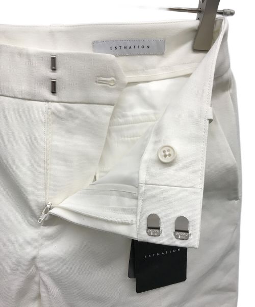 ESTNATION（エストネーション）ESTNATION (エストネーション) テーパードパンツ ホワイト サイズ:38 未使用品の古着・服飾アイテム
