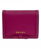 PRADAプラダ）の古着「2つ折り財布」｜ピンク