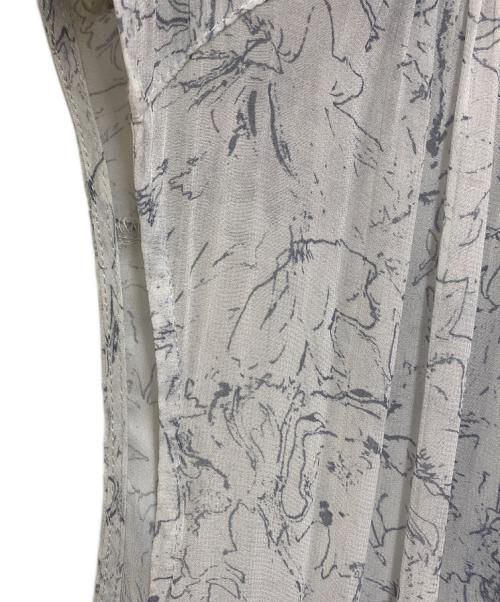 FRAY ID（フレイ アイディー）FRAY ID (フレイ アイディー) ラインアートシフォンワンピース グレー サイズ:SIZE 1の古着・服飾アイテム