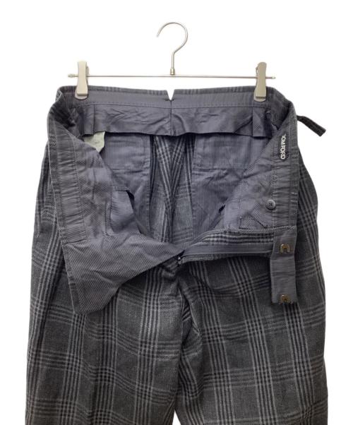 TOM FORD（トムフォード）TOM FORD (トムフォード) グレンチェックスラックス グレー×ブラック サイズ:56の古着・服飾アイテム
