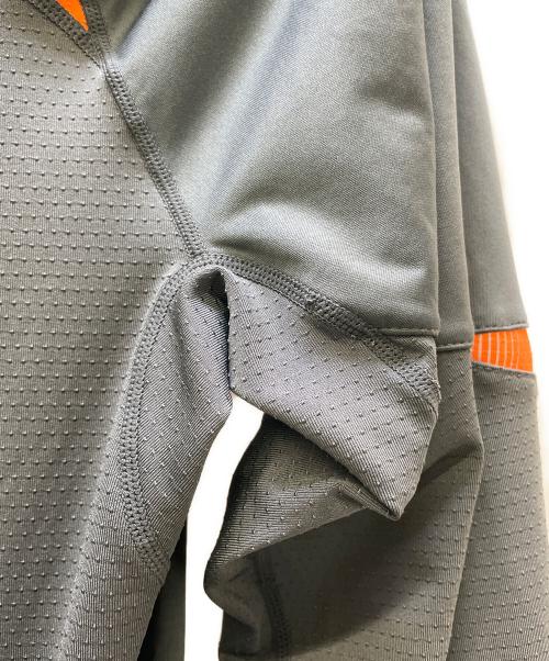 NIKE（ナイキ）NIKE (ナイキ) sound sports (サウンドスポーツ) ハーフジップカットソー グレー サイズ:XLの古着・服飾アイテム