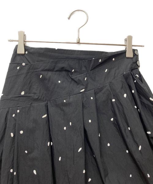 AKIRA NAKA（アキラナカ）AKIRA NAKA (アキラナカ) ヨランダフロッキースカート AR1931BK ブラック サイズ:1の古着・服飾アイテム