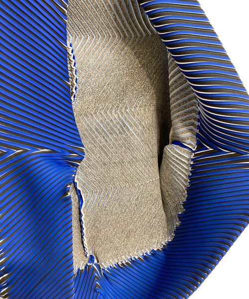 ISSEY MIYAKE（イッセイミヤケ）ISSEY MIYAKE (イッセイミヤケ) ボレロカーディガン ブルー サイズ:2の古着・服飾アイテム