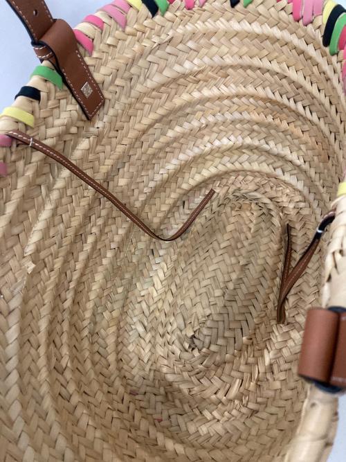 LOEWE（ロエベ）LOEWE (ロエベ) アナグラムストローバッグＭ サイズ:-の古着・服飾アイテム