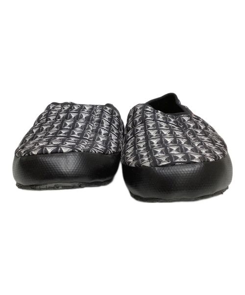 SUPREME（シュプリーム）Supreme (シュプリーム) THE NORTH FACE (ザ ノース フェイス) Studded Traction Mule ホワイト×ブラック サイズ:29cmの古着・服飾アイテム