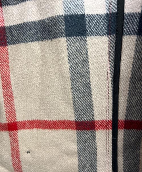 BURBERRY BRIT（バーバリーブリット）BURBERRY BRIT (バーバリーブリット) ファー付ダッフルコート ボルドー サイズ:Mの古着・服飾アイテム