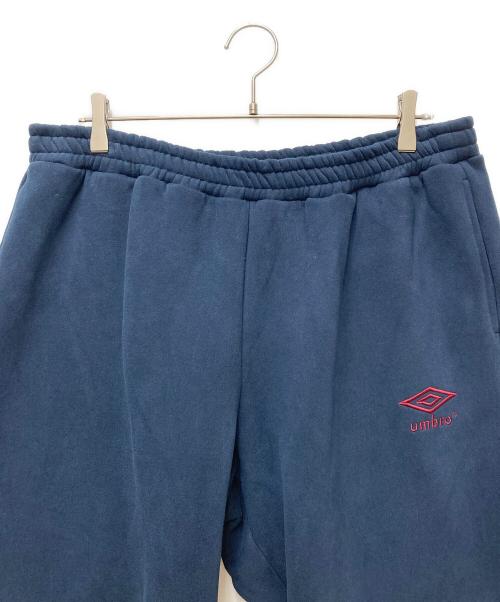 Adam et Rope（アダム エ ロペ）Adam et Rope (アダム エ ロペ) UMBRO別注Sweat Pants GKS-73090-B ネイビー サイズ:XL 未使用品の古着・服飾アイテム