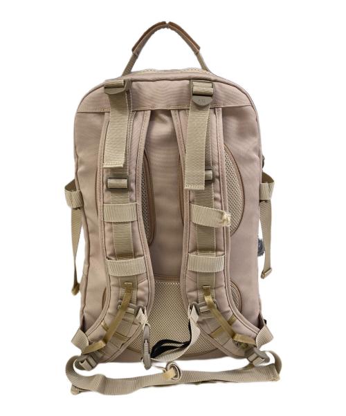 F/CE.（エフシーイー）F/CE. (エフシーイー) 950 TRAVEL BP ベージュの古着・服飾アイテム
