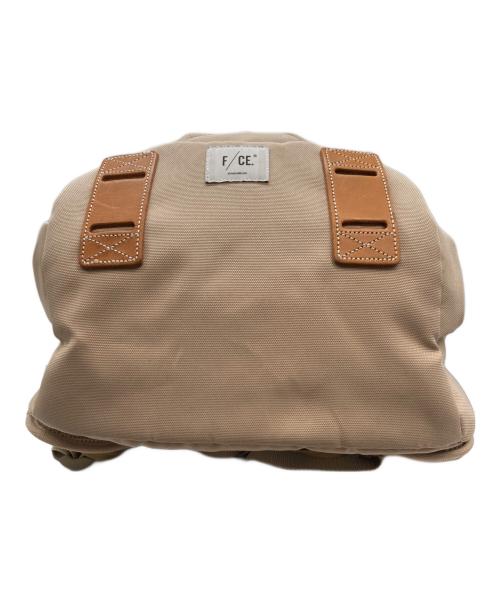 F/CE.（エフシーイー）F/CE. (エフシーイー) 950 TRAVEL BP ベージュの古着・服飾アイテム