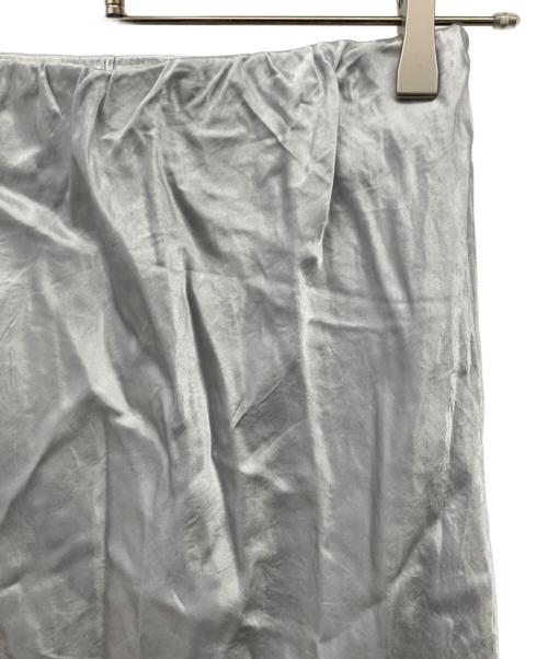 Noble（ノーブル）Noble (ノーブル) ナローAラインサテンスカート グレー サイズ:不明の古着・服飾アイテム