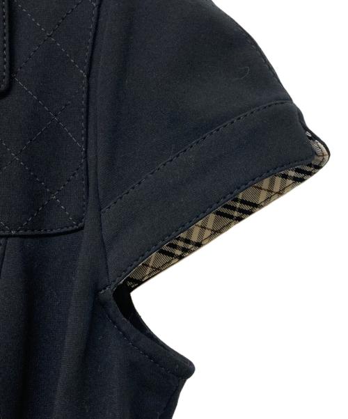 BURBERRY BLUE LABEL（バーバリーロンドンブルーレーベル）BURBERRY BLUE LABEL (バーバリーロンドンブルーレーベル) フレンチスリーブダブルワンピース ブラック サイズ:38の古着・服飾アイテム