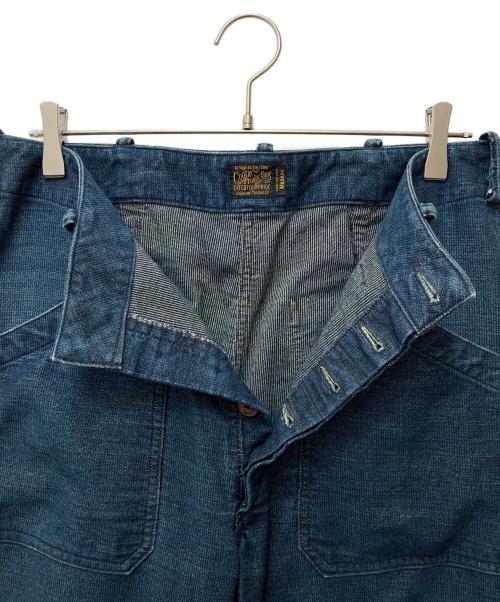 COOTIE（クーティー）COOTIE (クーティー) シンチバックデニムパンツ インディゴ サイズ:MEDIUMの古着・服飾アイテム