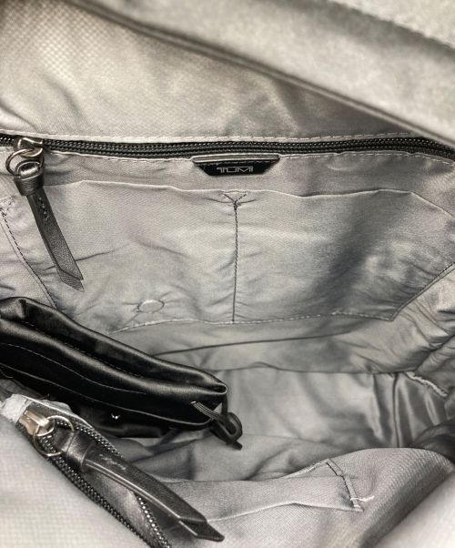 TUMI（トゥミ）TUMI (トゥミ) メドウバックパック ブラックの古着・服飾アイテム