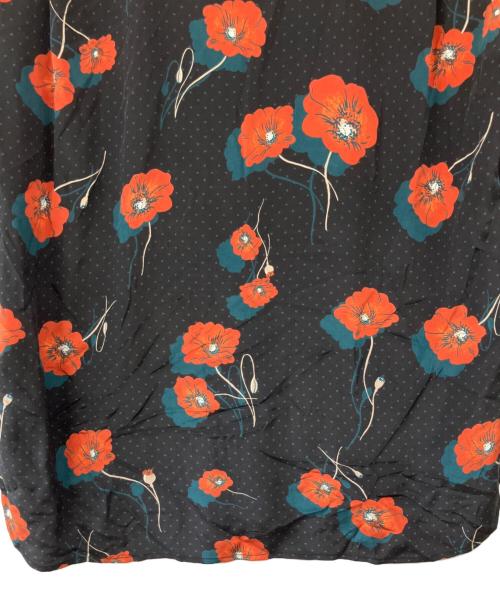 equipment femme（エキップモン フェム）equipment femme (エキップモン フェム) シルク花柄ブラウス ブラック サイズ:Sの古着・服飾アイテム