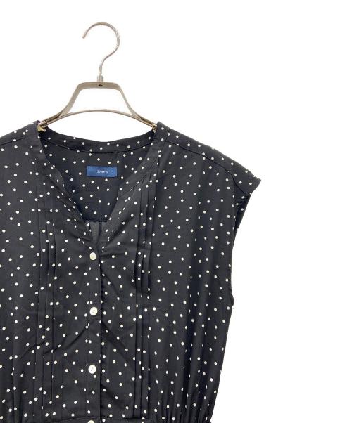 SHIPS（シップス）SHIPS (シップス) ドット 花柄 サイド プリーツ フレンチスリーブ ワンピース ブラック サイズ:Sの古着・服飾アイテム
