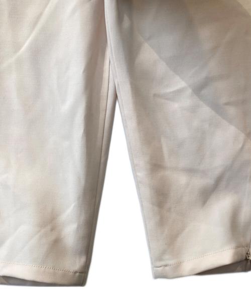 THE HOLIDAY CLOSET（ザ ホリディ クローゼット）THE HOLIDAY CLOSET (ザ ホリディ クローゼット) ウエストゴムテーパードパンツ ベージュ サイズ:36の古着・服飾アイテム