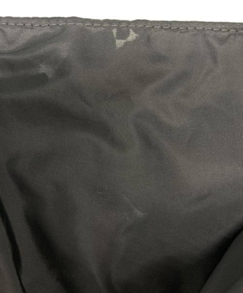 PRADA（プラダ）PRADA (プラダ) トライアングルロゴプレートナイロンジャケット グレー サイズ:46の古着・服飾アイテム