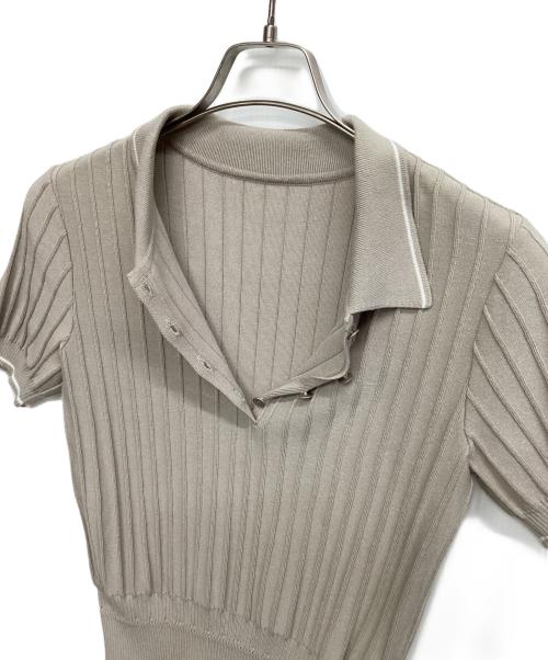 FOXEY（フォクシー）FOXEY (フォクシー) ニットポロシャツ ベージュ サイズ:38の古着・服飾アイテム
