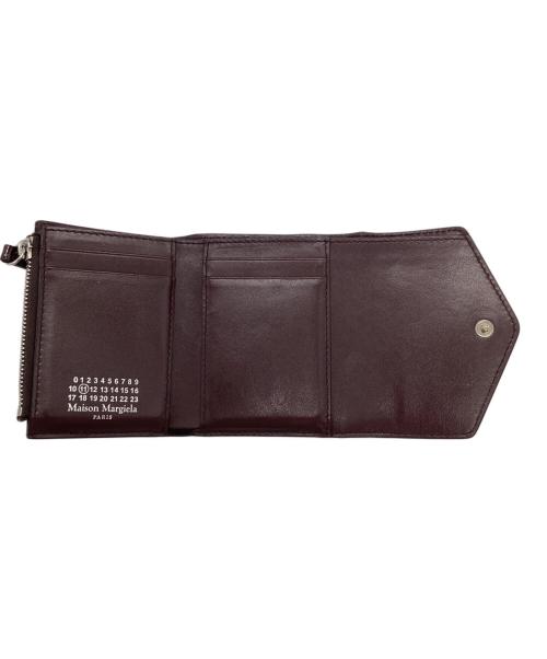 Maison Margiela（メゾンマルジェラ）Maison Margiela (メゾンマルジェラ) パテントレザーコンパクトウォレット ブラウンの古着・服飾アイテム