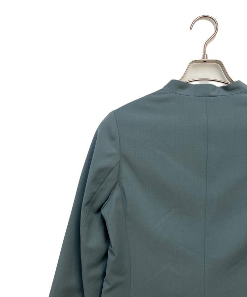 TOMORROW LAND（トゥモローランド）TOMORROW LAND (トゥモローランド) スモーキングストレッチノーカラージャケット グリーン サイズ:34の古着・服飾アイテム