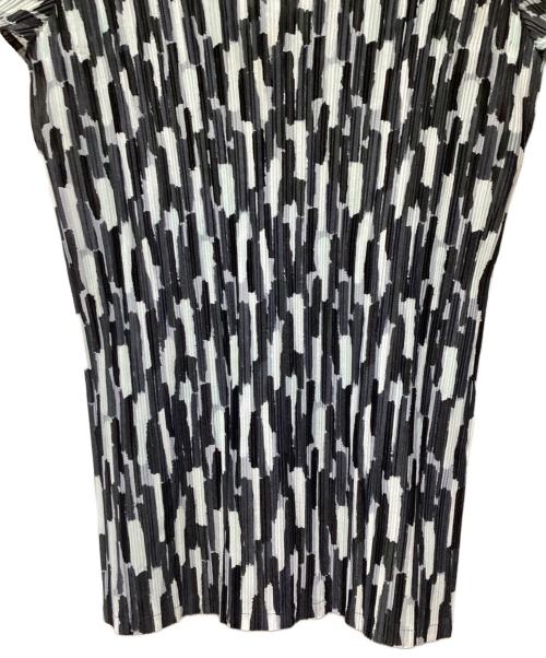 PLEATS PLEASE（プリーツプリーズ）PLEATS PLEASE (プリーツプリーズ) フレンチスリーブブラウス サイズ:3の古着・服飾アイテム