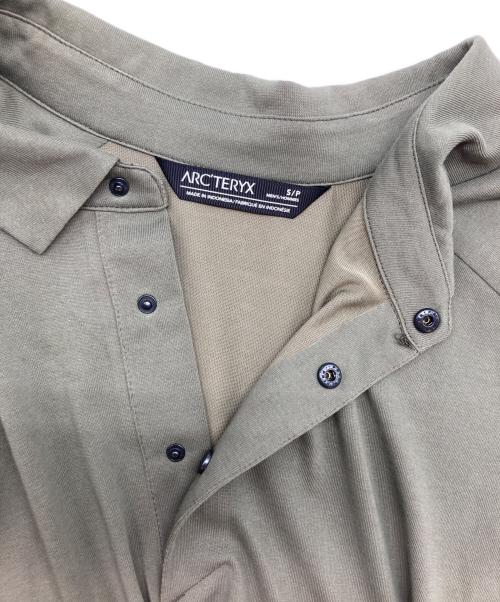 ARC'TERYX（アークテリクス）ARC'TERYX (アークテリクス) ERIS Polo オリーブ サイズ:Sの古着・服飾アイテム
