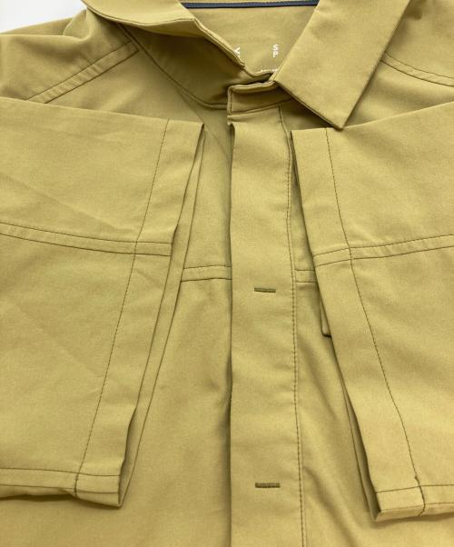 ARC'TERYX（アークテリクス）ARC'TERYX (アークテリクス) S/Sシャツ ベージュ サイズ:Sの古着・服飾アイテム