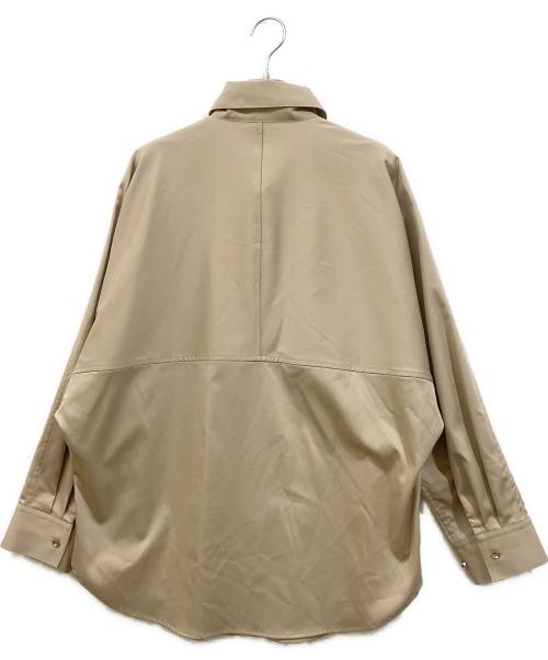 Loungedress（ラウンジドレス）Loungedress (ラウンジドレス) サテンBIGシャツ ベージュ サイズ:Fの古着・服飾アイテム