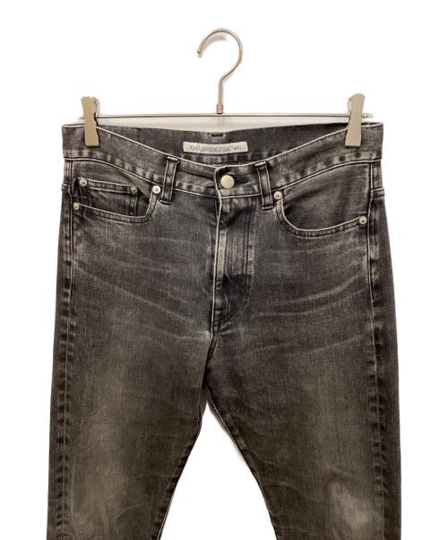 JOHN LAWRENCE SULLIVAN（ジョン ローレンス サリバン）JOHN LAWRENCE SULLIVAN (ジョン ローレンス サリバン) WASHED DENIM TAPERED PANTS/ウォッシュドデニムテーパードパンツ グレー サイズ:36の古着・服飾アイテム