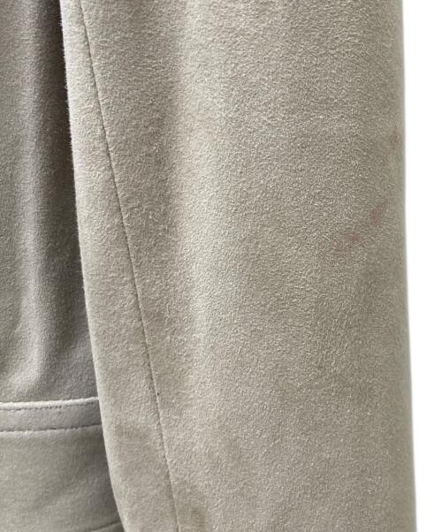 EMMETI（エンメティ）EMMETI (エンメティ) スウェードシングルライダースジャケット グレー サイズ:44の古着・服飾アイテム