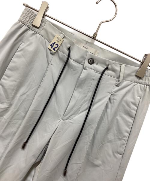 giab's ARCHIVIO（ジャブス アルキヴィオ）giab's ARCHIVIO (ジャブス アルキヴィオ) シャカヌメ ナイロン ストレッチ 1プリーツ パンツ グレー サイズ:42の古着・服飾アイテム