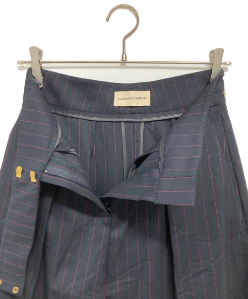 ALEXANDRE VAUTHIER（アレクサンドル ボーティエ）ALEXANDRE VAUTHIER (アレクサンドル ボーティエ) ハイウエストテーラードショーツ ネイビー サイズ:36の古着・服飾アイテム