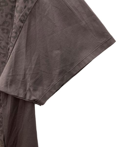 ARTISAN（アルチザン）ARTISAN (アルチザン) アニマル柄プリント クルーネックプルオーバー グレー サイズ:SIZE 9の古着・服飾アイテム