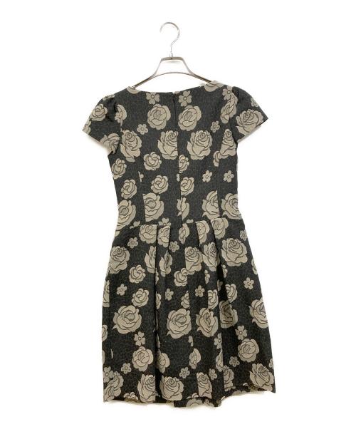 M'S GRACY（エムズグレイシー）M'S GRACY (エムズグレイシー) ウエストリボンジャガードタックワンピース グレー サイズ:SIZE 36の古着・服飾アイテム