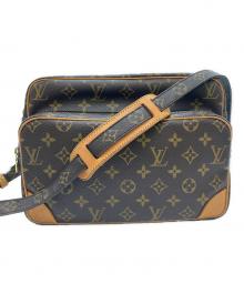LOUIS VUITTON（ルイ ヴィトン）の古着「ショルダーバッグ」｜ブラウン