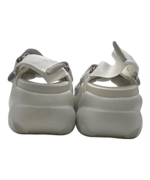 L.B.Evans（エルビーエバンス）L.B.Evans (エルビーエバンス) サンダル ホワイト サイズ:22の古着・服飾アイテム