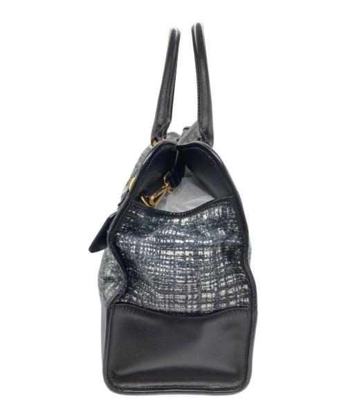 PRADA（プラダ）PRADA (プラダ) 2WAYバッグ ブラック×ホワイトの古着・服飾アイテム