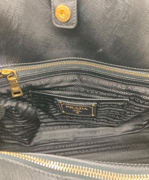 PRADA（プラダ）PRADA (プラダ) 2WAYバッグ ブラック×ホワイトの古着・服飾アイテム