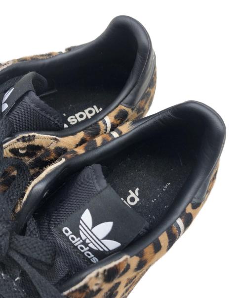 adidas（アディダス）adidas (アディダス) スニーカー ベージュ サイズ:26.5の古着・服飾アイテム