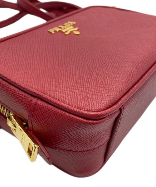 PRADA（プラダ）PRADA (プラダ) サフィアーノレザーショルダーバッグ レッドの古着・服飾アイテム