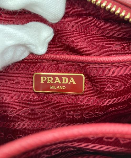 PRADA（プラダ）PRADA (プラダ) サフィアーノレザーショルダーバッグ レッドの古着・服飾アイテム